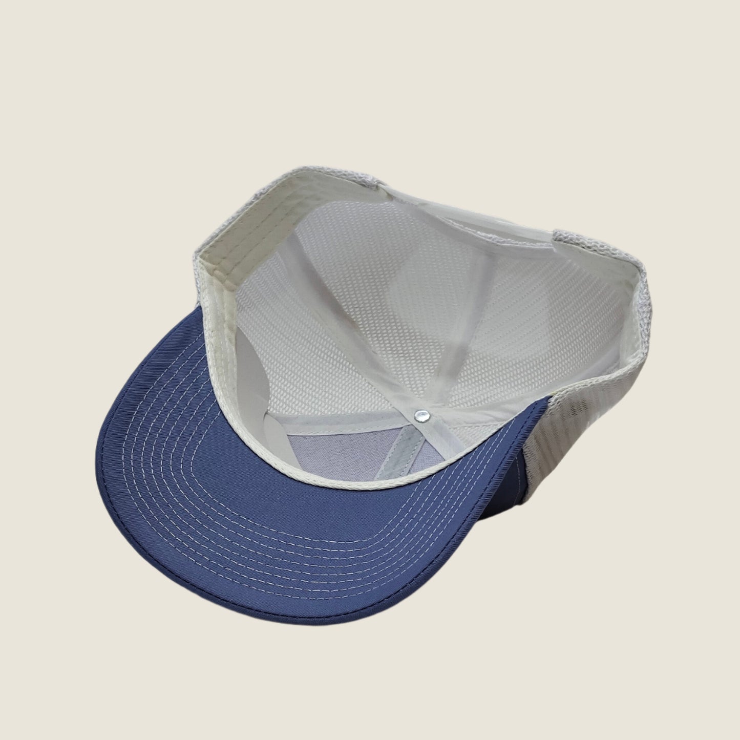 GREAT SHARK - Minimalist Trucker Cap - Light/Dark Blue