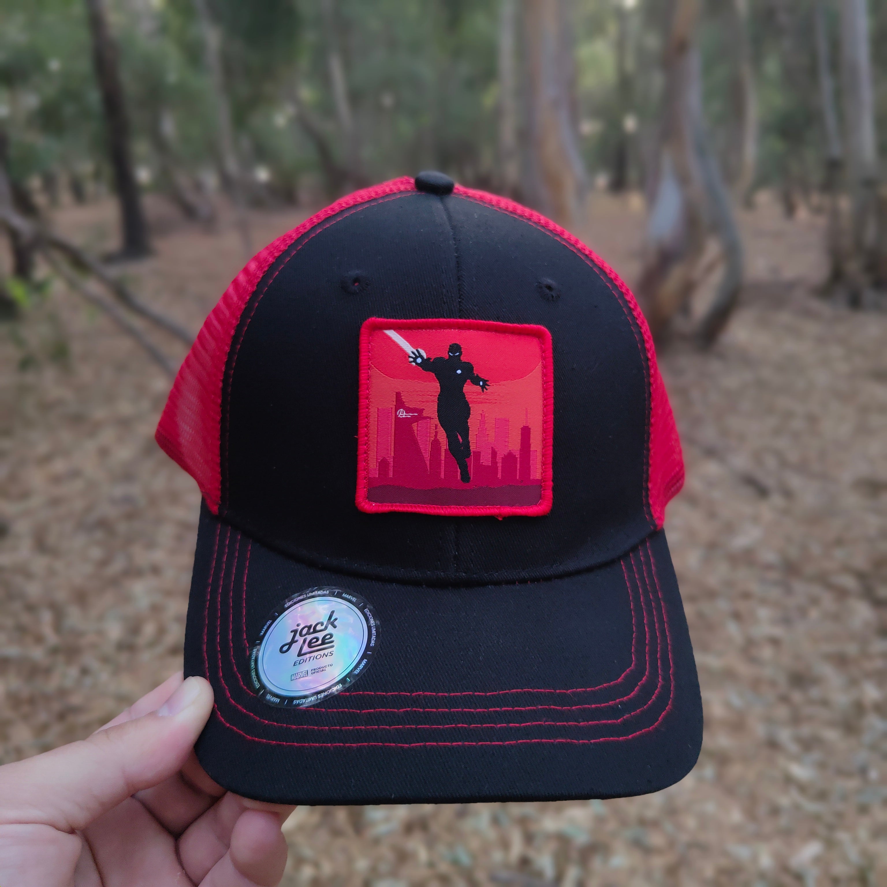 Gorra Jack Lee Avengers- Iron Man