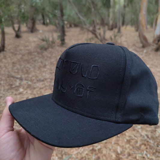 FLAT Black snapback - DIAMOND EVERYTHING