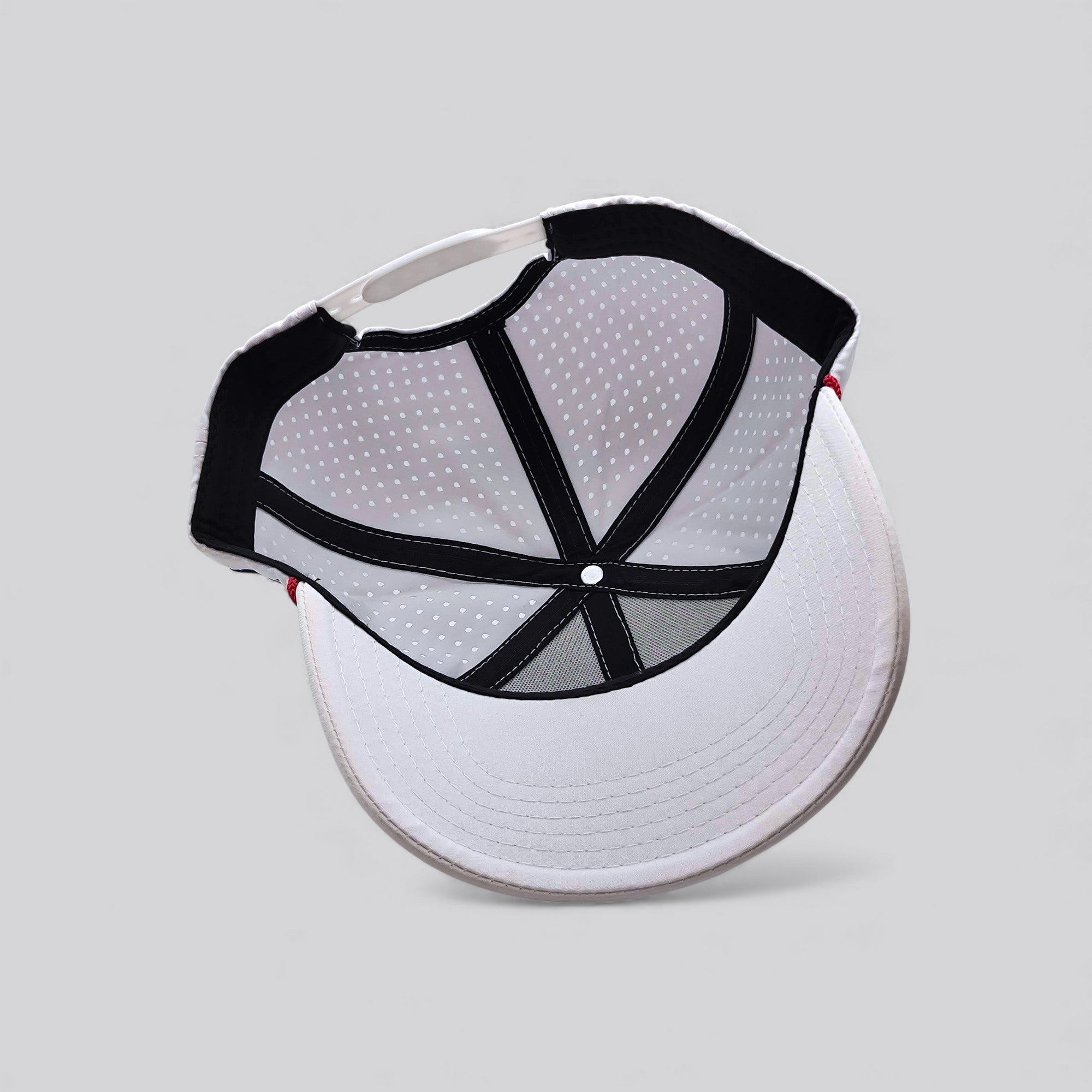 ELITE GOLFING HAT - RED / WHITE WATERPROOF