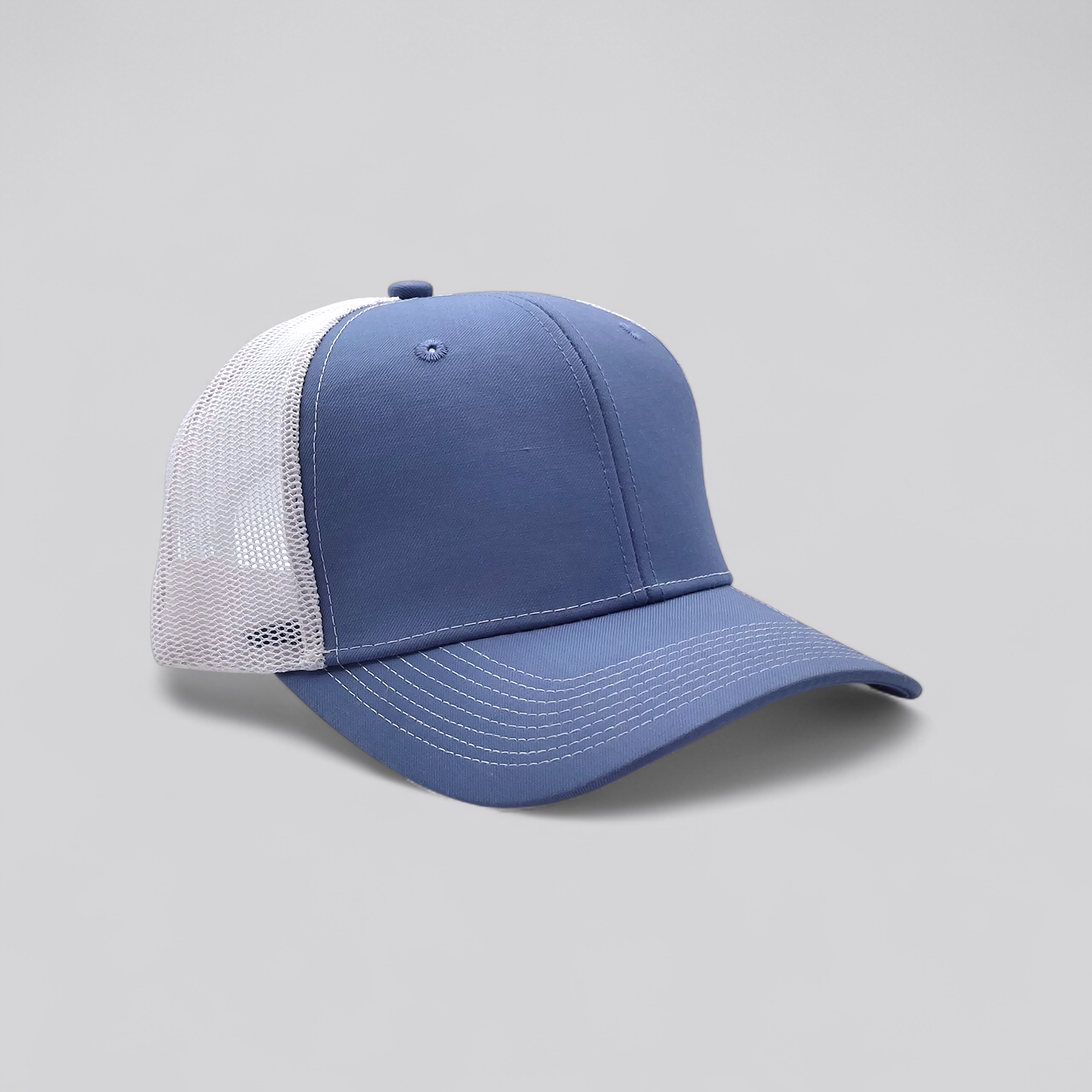 GREAT SHARK - Minimalist Trucker Cap - Light/Dark Blue