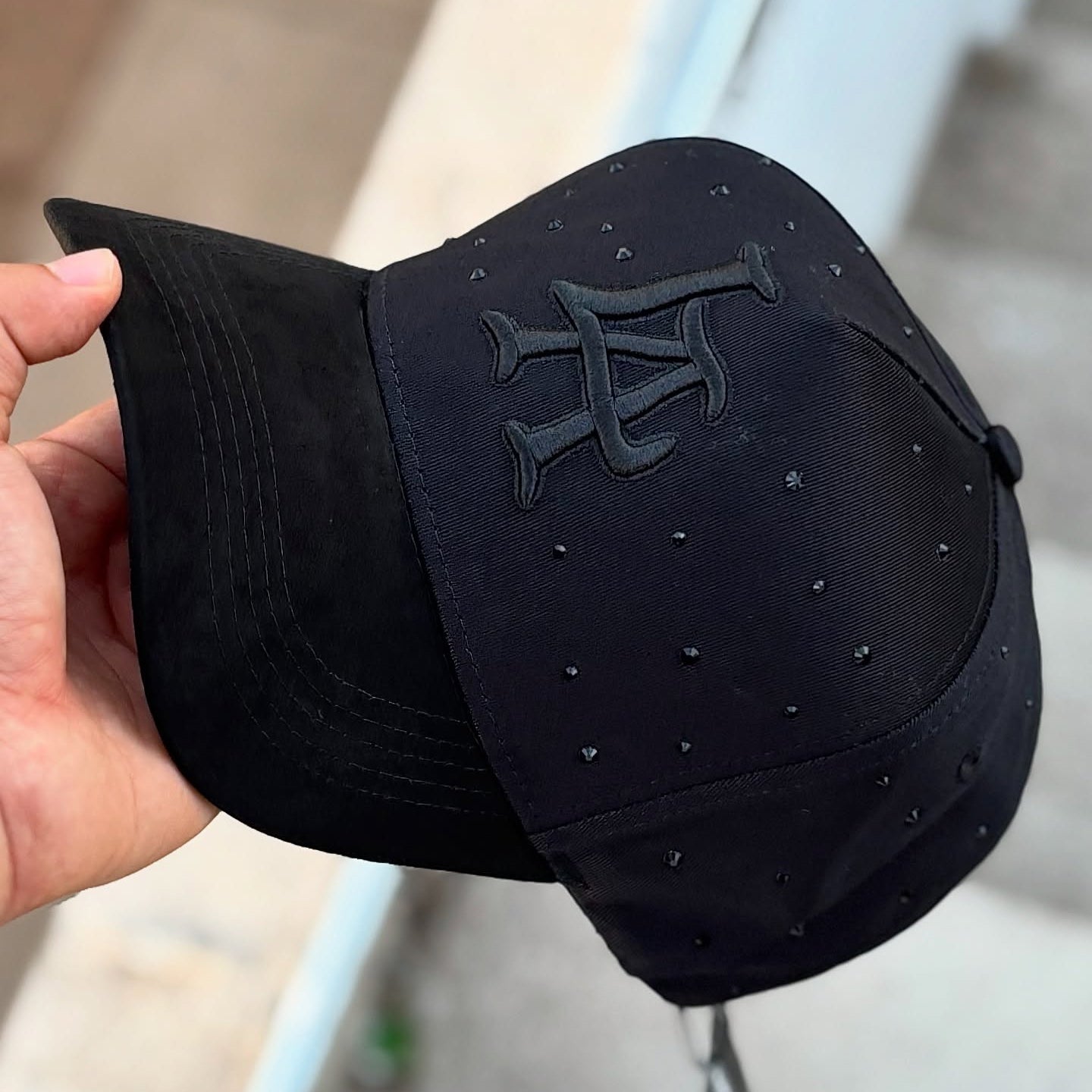 LA TRIPLE BLACK Dandy